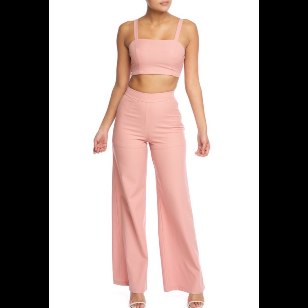 🔥 Sexy 2-PC Pant Set 🔥